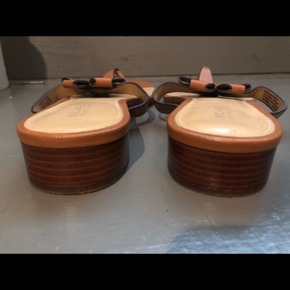 The MICHAEL Michael Kors Tara Thong sandal - Picture 4 of 8